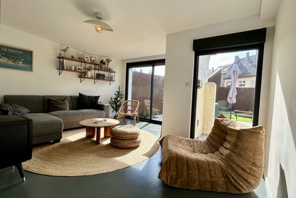 Living area - Villa les Bambins - town house for 7 people (Le Crotoy)