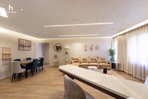 Appartement, climatisation, vue jardin | Coin séjour