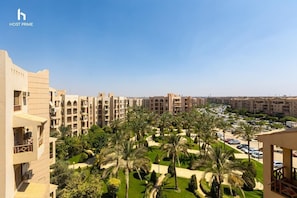 Appartement, climatisation, vue jardin | Vue de la chambre