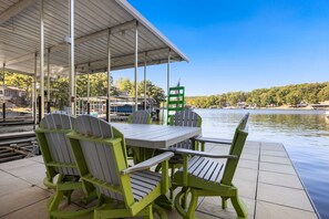 Outdoor dining - Lakefront Home Salt Water Pool &  Private Dock (Sunrise Beach)