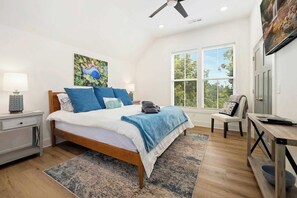 2 slaapkamers, een strijkplank/strijkijzer, wifi, beddengoed