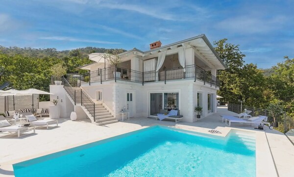 Villa Lauriana Nearby Opatija - Crovillas - Medveja