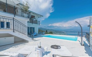 House, Smoking | 3 bedrooms