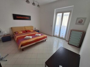1 bedroom, iron/ironing board, bed sheets