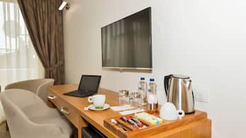Desk, laptop workspace, free WiFi
