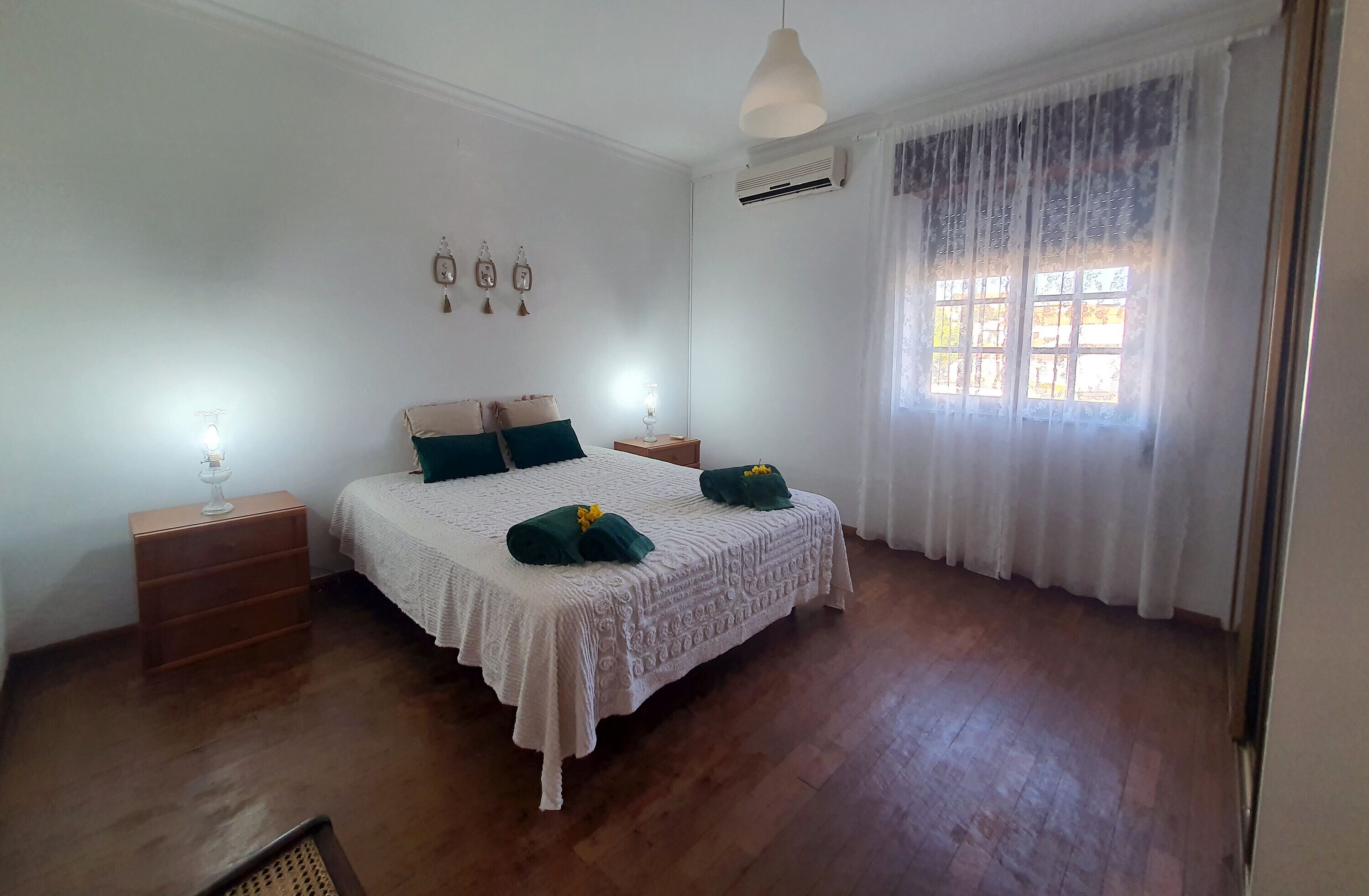 Fer et planche à repasser, Wi-Fi, draps fournis