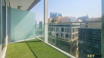 Deluxe Studio, Canal View | Balcony