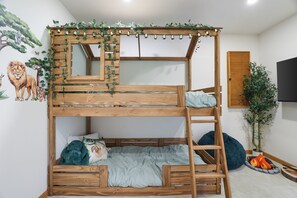 3 Schlafzimmer, Bügeleisen/Bügelbrett, kostenloses WLAN, Bettwäsche