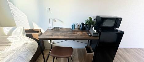 Chambre avec lits jumeaux, 2 lits une place, non-fumeurs | Décoration personnalisée, ameublement personnalisé, bureau