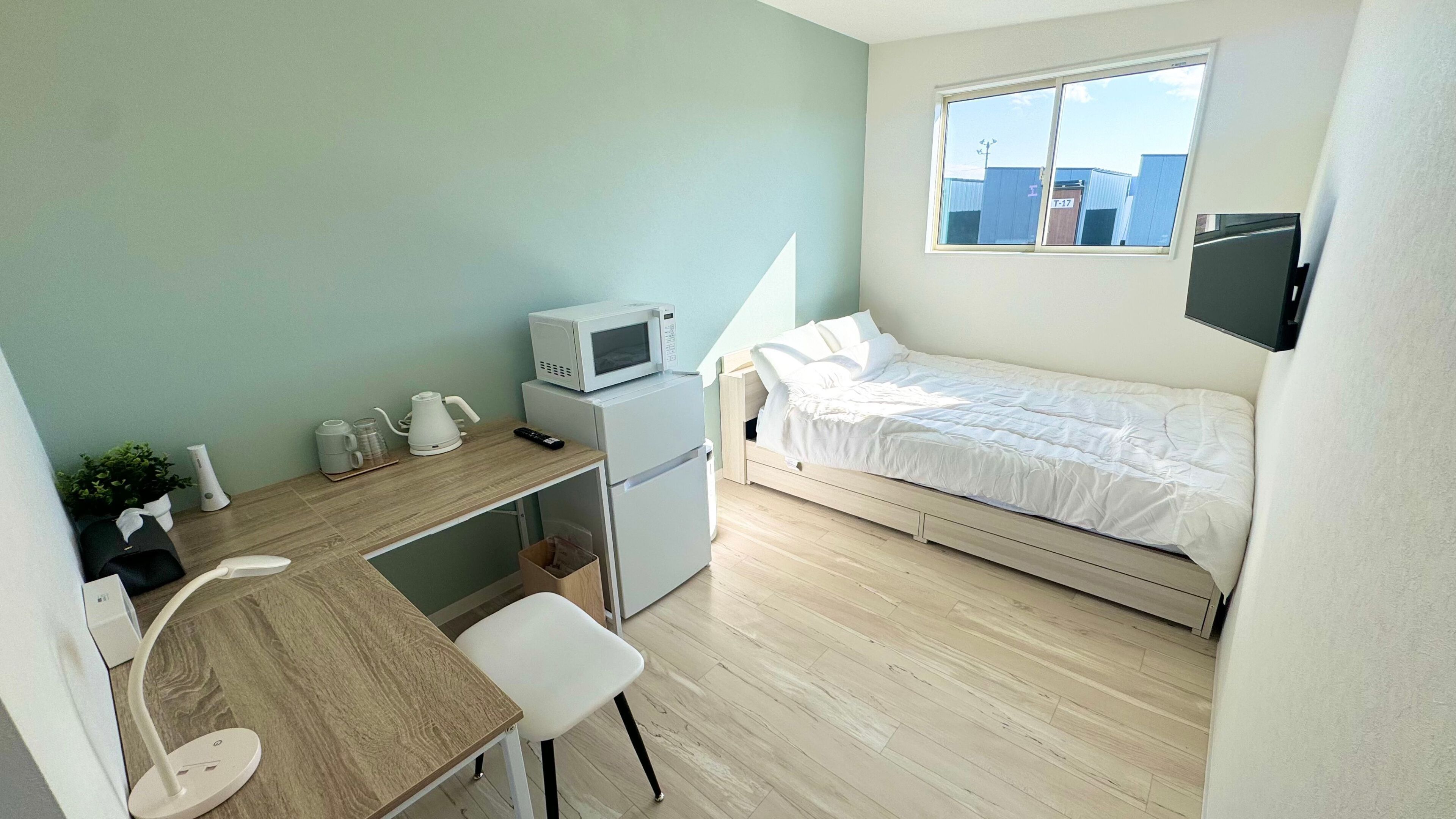 Double Room, 1 Double Bed, Non Smoking, Microwave | Desk, free WiFi