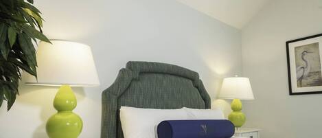 4 chambres, fer et planche à repasser, Wi-Fi gratuit, draps fournis