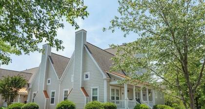 Deluxe Family Retreat w/ Spacious Interior + Access to Mini Golf | 3 Units