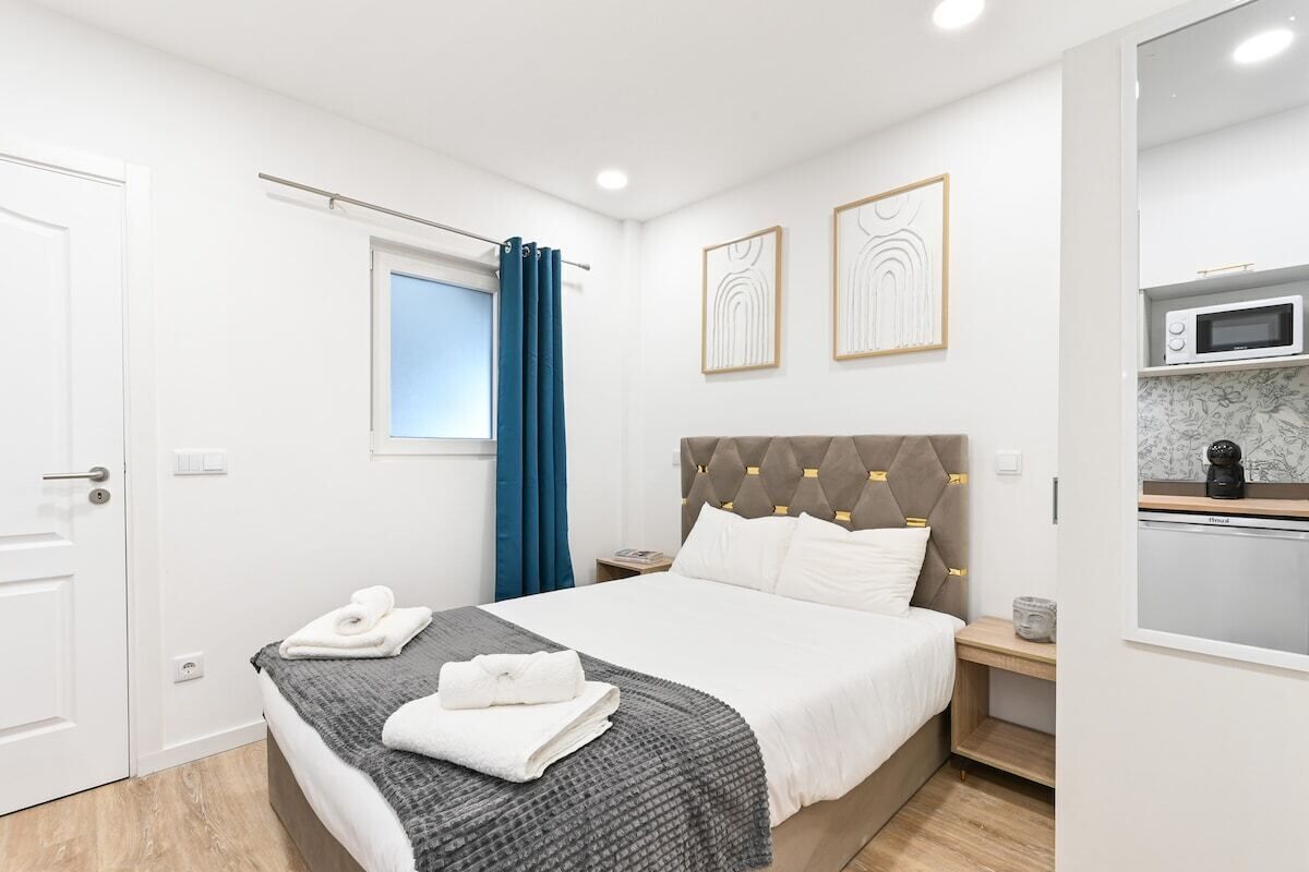 1 bedroom, iron/ironing board, Internet, bed sheets