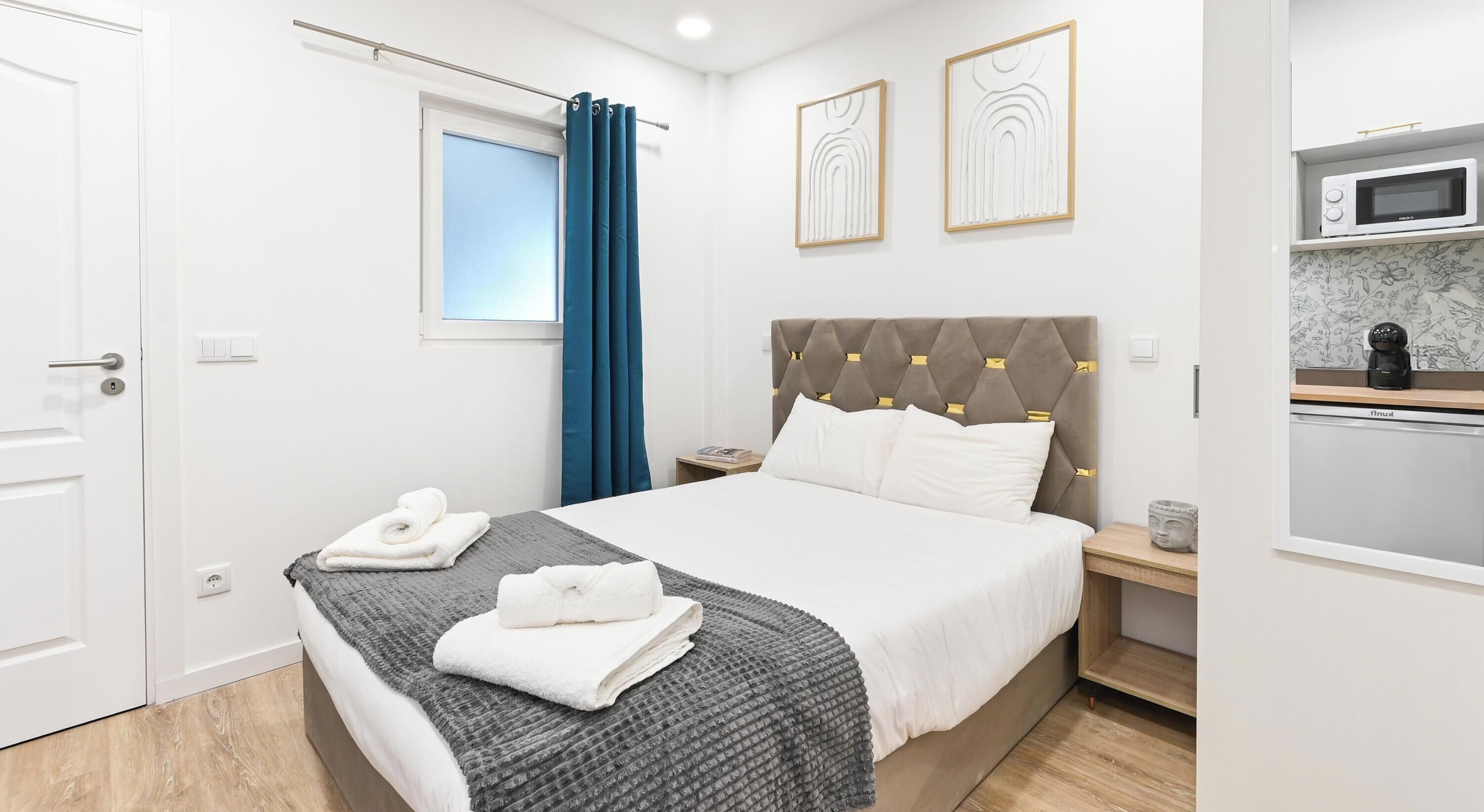 1 bedroom, iron/ironing board, internet, bed sheets