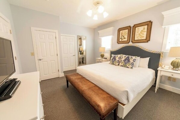 1 soverom, strykejern/-brett, wi-fi (inkludert) og sengetøy