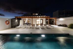 Beheizter Pool