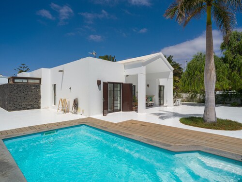Villa Lola - VipVipVillas