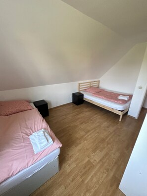 2 bedrooms, bed sheets