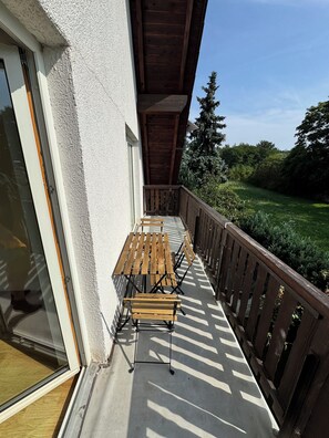 Outdoor dining - Beautiful vacation apartment in Königs Wusterhausen (Königs Wusterhausen)