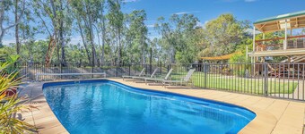 Paro's Landing Murray Riverfront Holiday Property Echuca & Private boat mooring.
