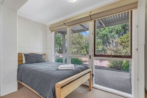 واي فاي وملاءات أسرّة