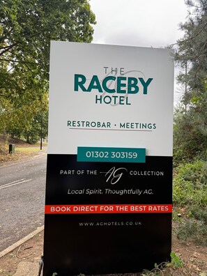 Exterior - The Raceby Hotel, Doncaster (South Yorkshire), Part of the AG Collection (Doncaster)