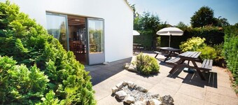 레이스비 호텔, 돈캐스터 (사우스 요크셔), AG 컬렉션의 일부