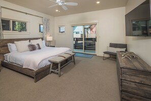 3 bedrooms, desk, iron/ironing board, free WiFi