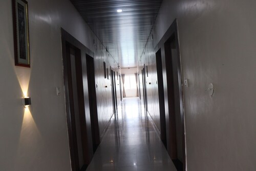 Hotel Bansal Residency