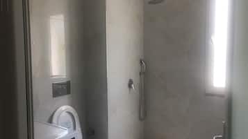 Handtücher, Seife, Toilettenpapier