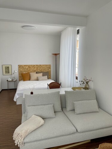 Superior Apartment: City location Museums Castles Phantasialand shuttle on the doorstep