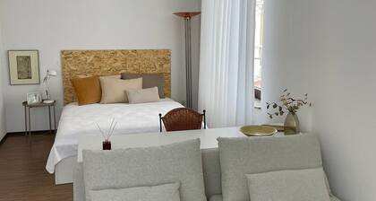 Superior Apartment: City location Museums Castles Phantasialand shuttle on the doorstep