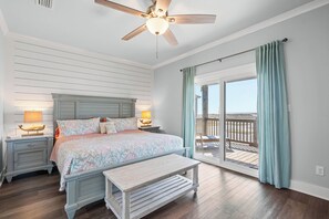 Room - Gulf and Bay Views Just Steps from the Beach Boardwalk (Dauphin Island)