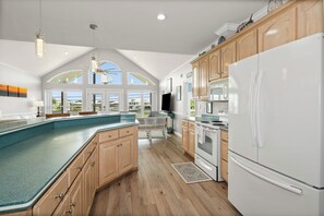 Private kitchen - West End Retreat with Bay Views and Easy Walk to the Beach (Dauphin Island)