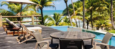 Luxury House, Sea View