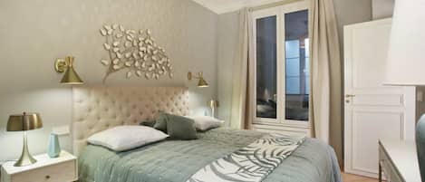 Apartment | 2 bedrooms, laptop workspace, iron/ironing board, bed sheets