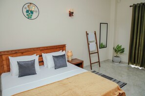 Doppelzimmer | Schreibtisch, laptopgeeigneter Arbeitsplatz, kostenloses WLAN