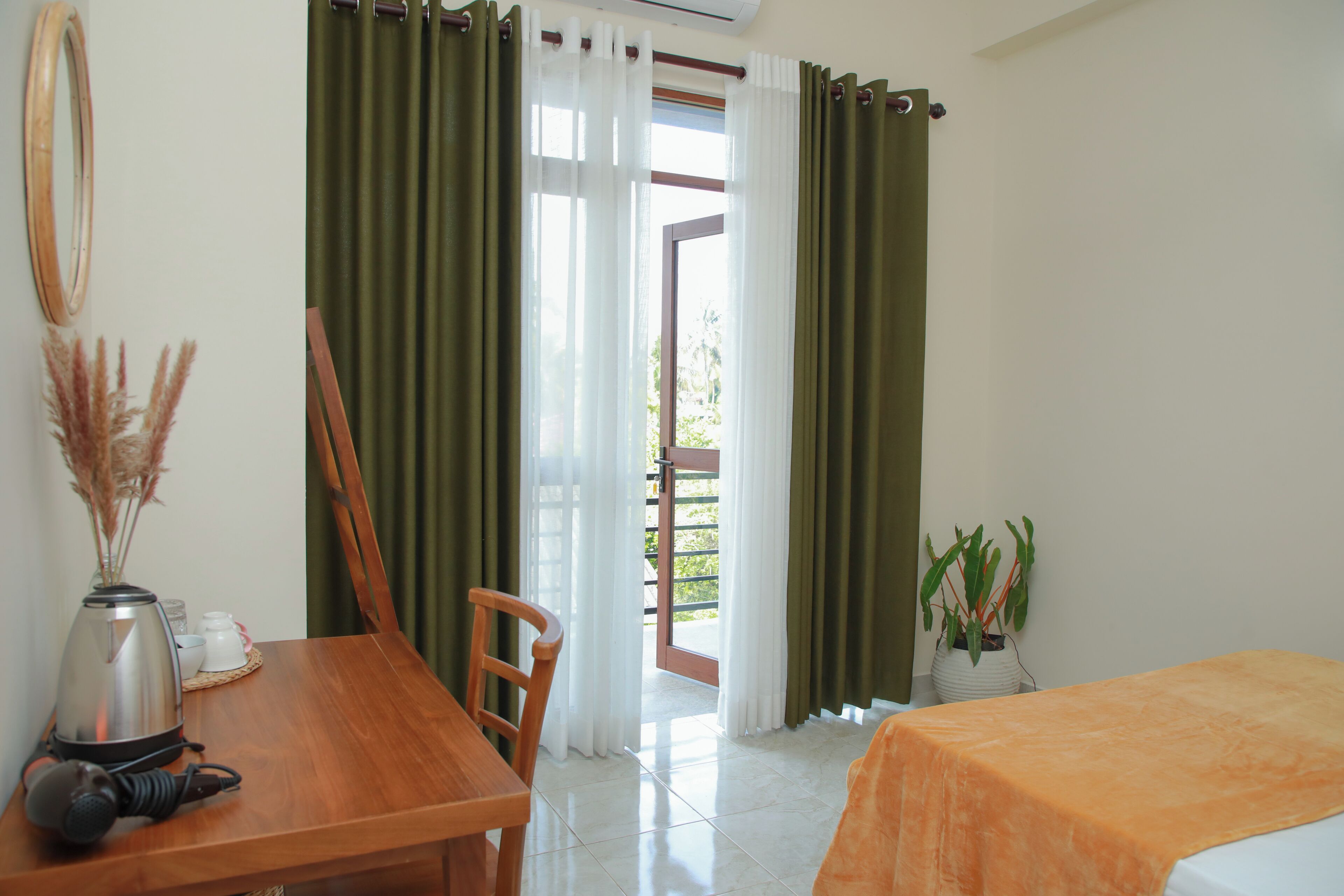 Doppelzimmer | Schreibtisch, laptopgeeigneter Arbeitsplatz, kostenloses WLAN