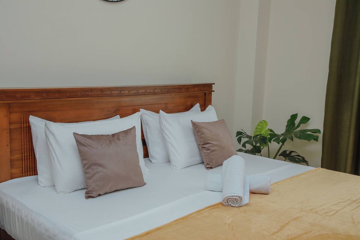 Deluxe-Doppelzimmer | Schreibtisch, laptopgeeigneter Arbeitsplatz, kostenloses WLAN