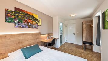 Deluxe Single Room | In-room safe, iron/ironing board, free WiFi