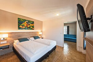 Estudio | Baño | Artículos de higiene personal gratuitos, secador de pelo y toallas
