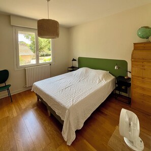 3 habitaciones, internet y ropa de cama 