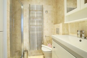 Apartment | Badezimmer