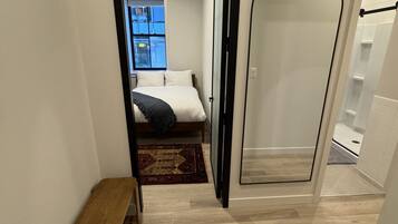 2 bedrooms, desk, iron/ironing board, travel crib