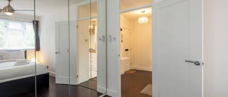 1 chambre, fer et planche Ă repasser, accĂšs Ă Internet, literie fournie