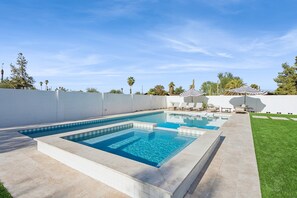 Beheizter Pool