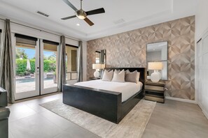 8 Schlafzimmer, Schreibtisch, Bügeleisen/Bügelbrett, kostenloses WLAN