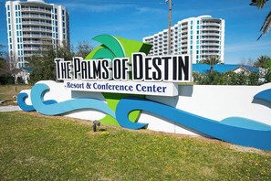 Property grounds - A Dose of Vitamin Sea (Destin)