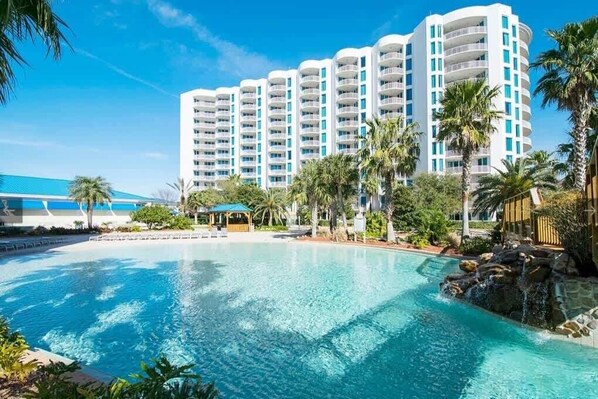 Pool - An Emerald Coast Escape (Destin)