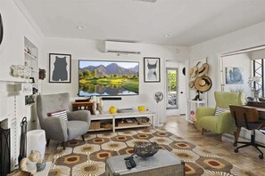 TV, offices